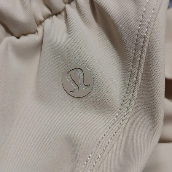 Lululemon track pants - Picture 3 of 4